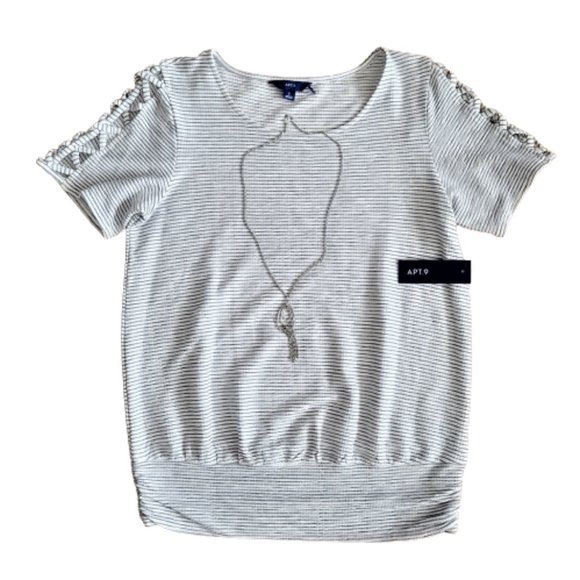 NWT Apt 9 Top Open Ladder Sleeves White Grey Stripe Size Small Necklace Included - Picture 11 of 14